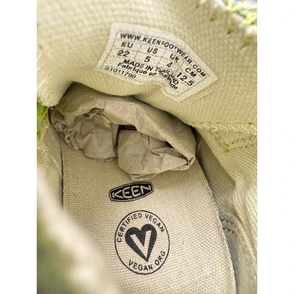 Keen baby hook